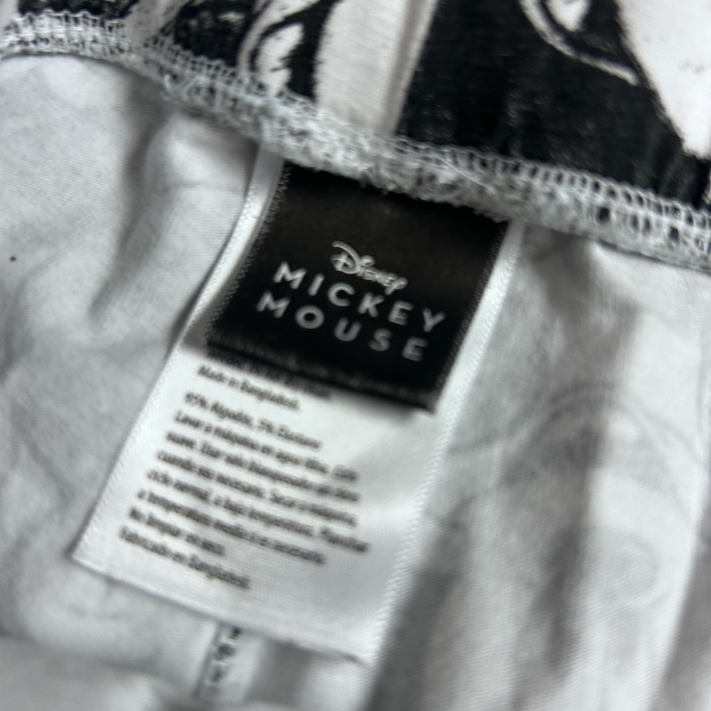 Black & White Mickey Print Women’s Casual Shorts Bike shorts size L Cotton - Picture 5 of 7